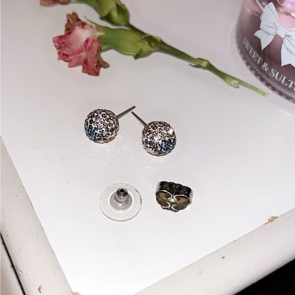 💖EUC Hillberg & Berk Large Sparkle Earrings💖 - Picture 3 of 4